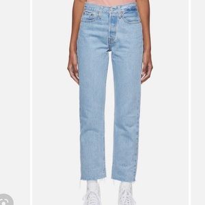Levi’s wedgie strait size 26